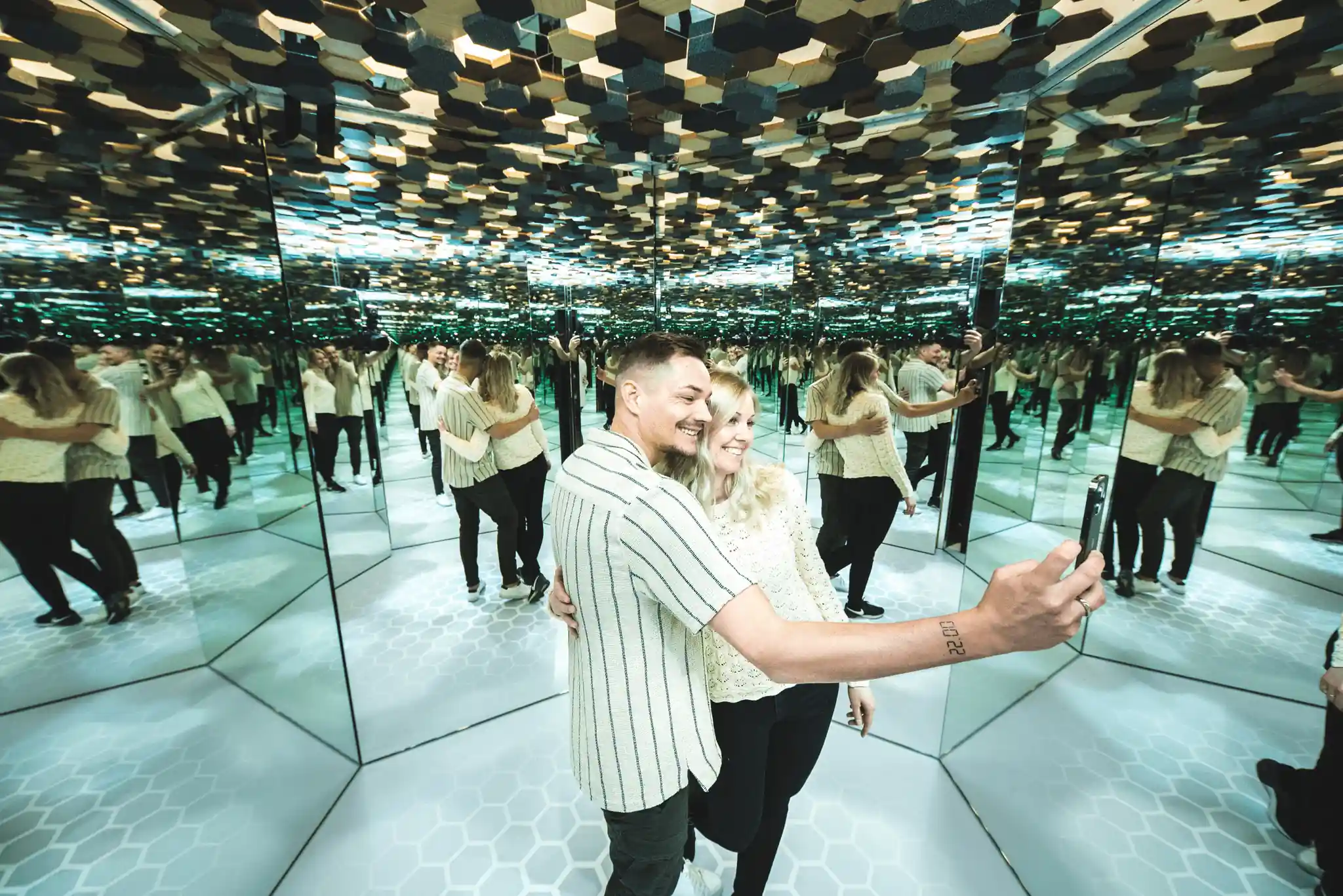 Paradox Museum / Infinity Room